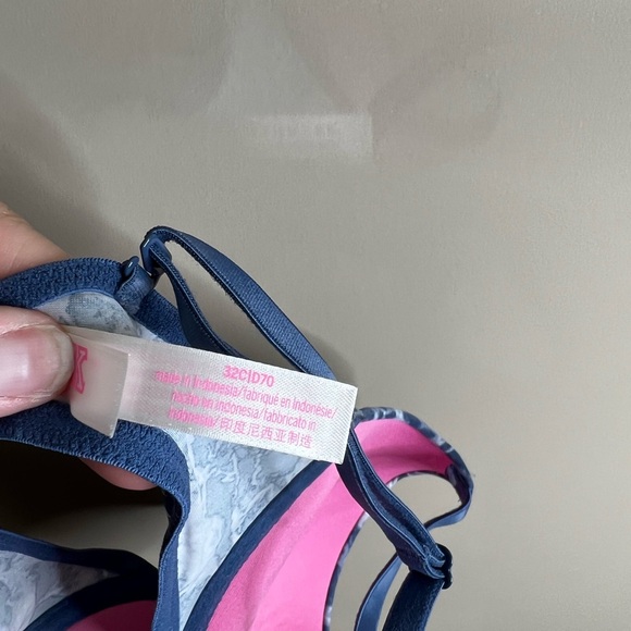 Pink Victoria’s Secret bra wear every wear push up 32c - Picture 4 of 8